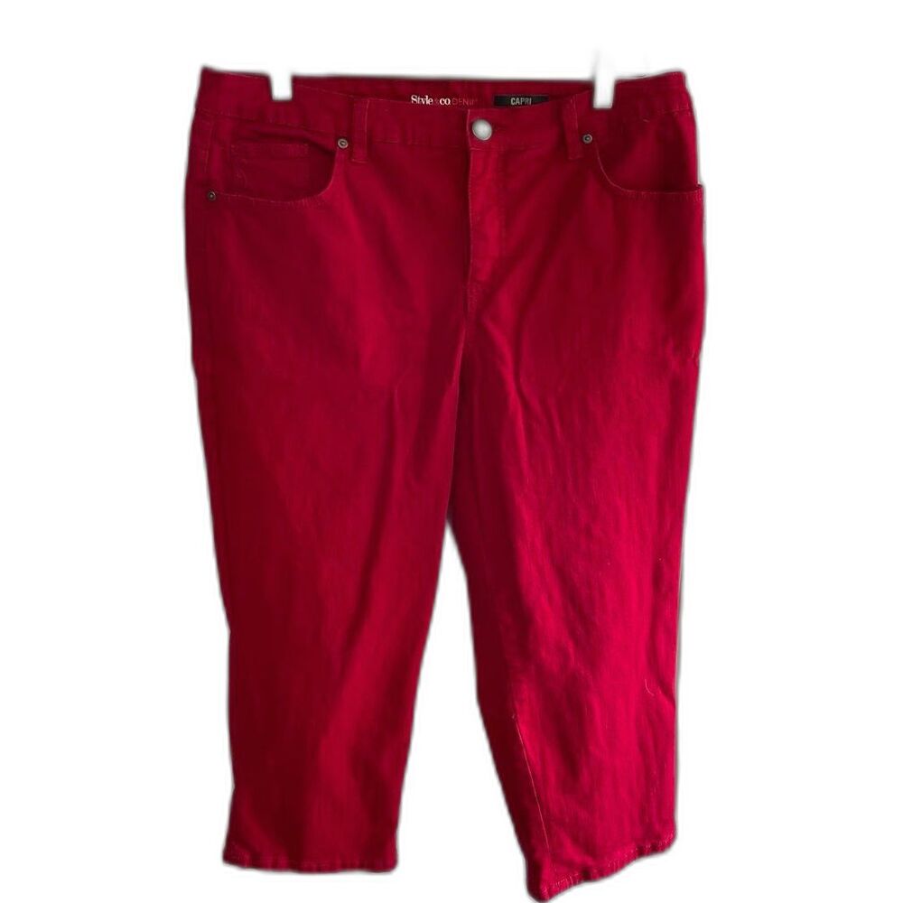 Style & Co Women’s 14 denim red Capri